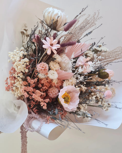 DRIED BOUQUET