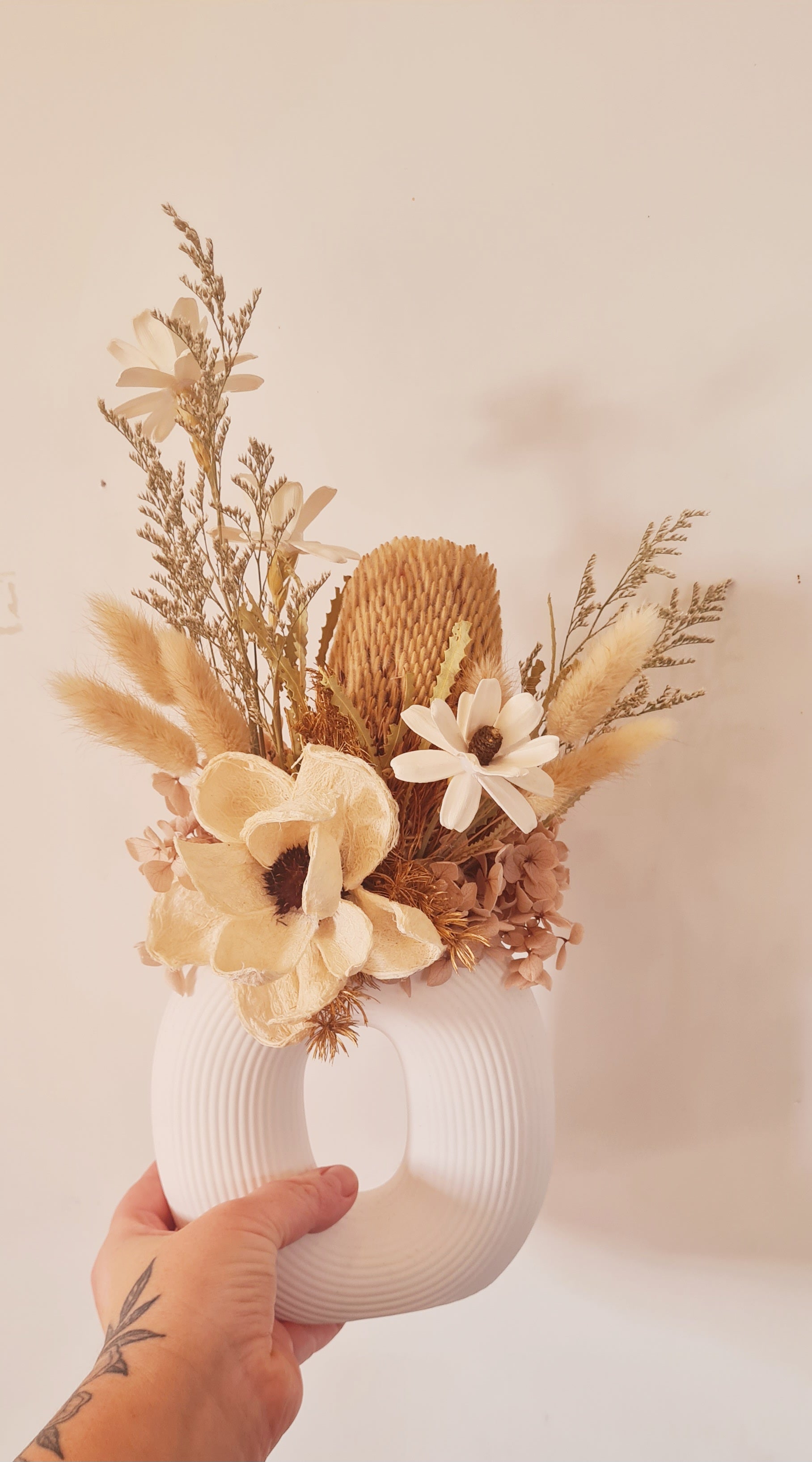 Banky - Vase & Bloom